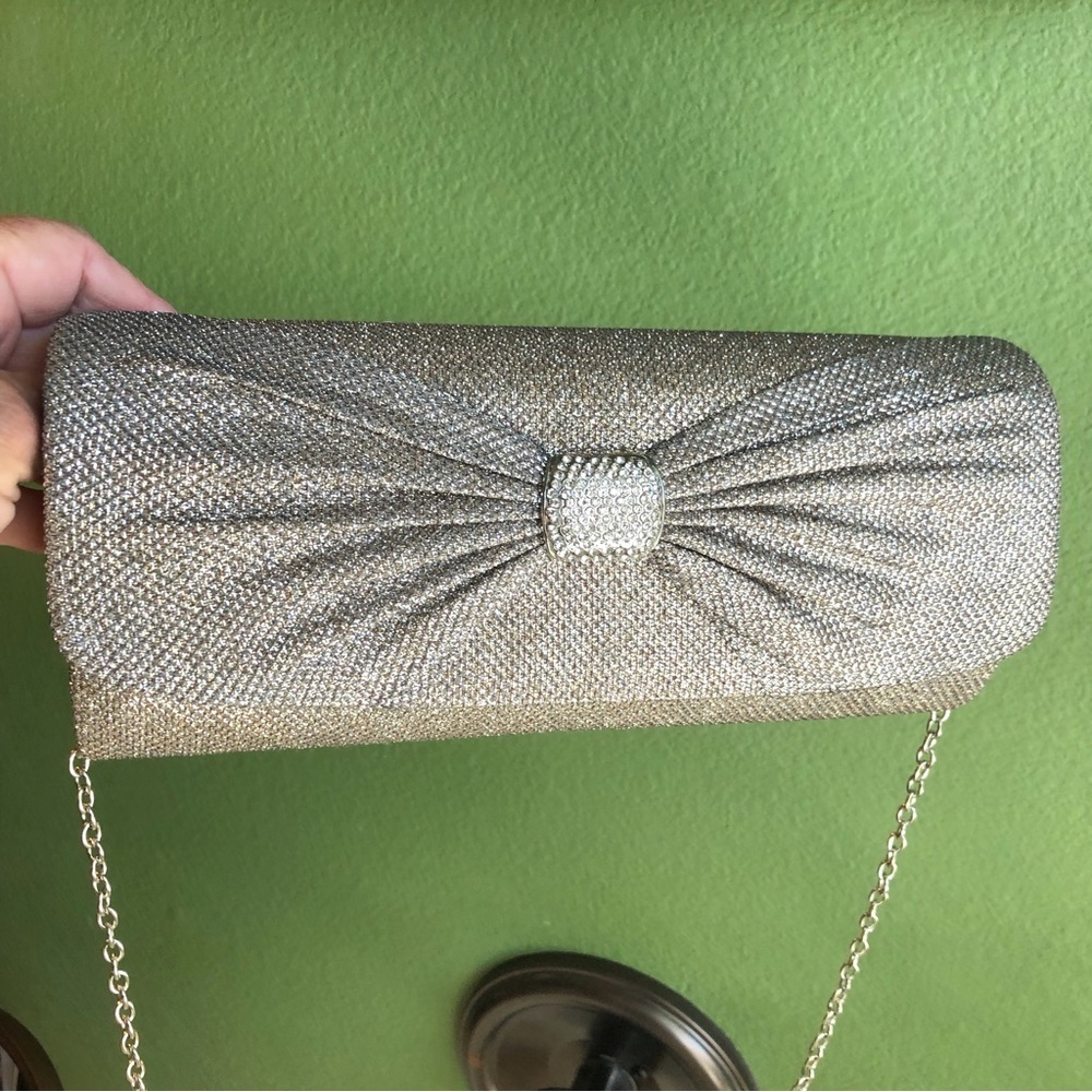 Silver Evening Purse~Jeweled Magnetic Clasp~Shoulder Chain, Wristlet, or Clutch